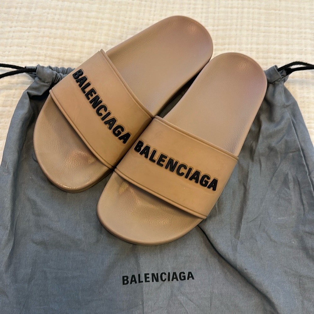 Balencigaga women slides